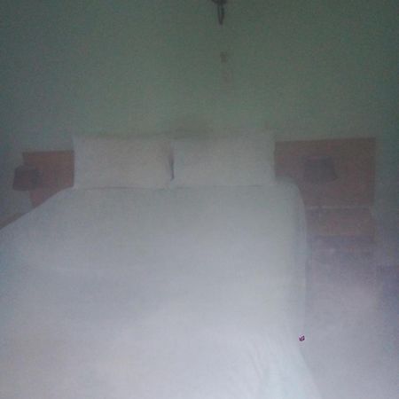 Brackendene Lodge Gaborone Bagian luar foto