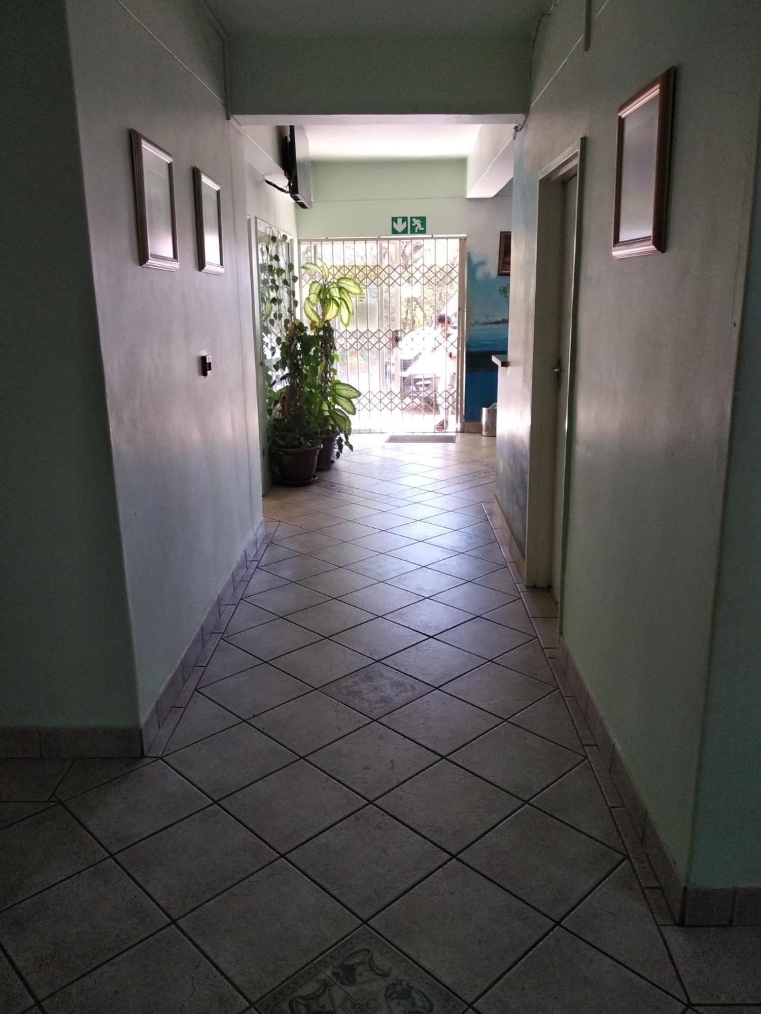 Brackendene Lodge Gaborone Bagian luar foto